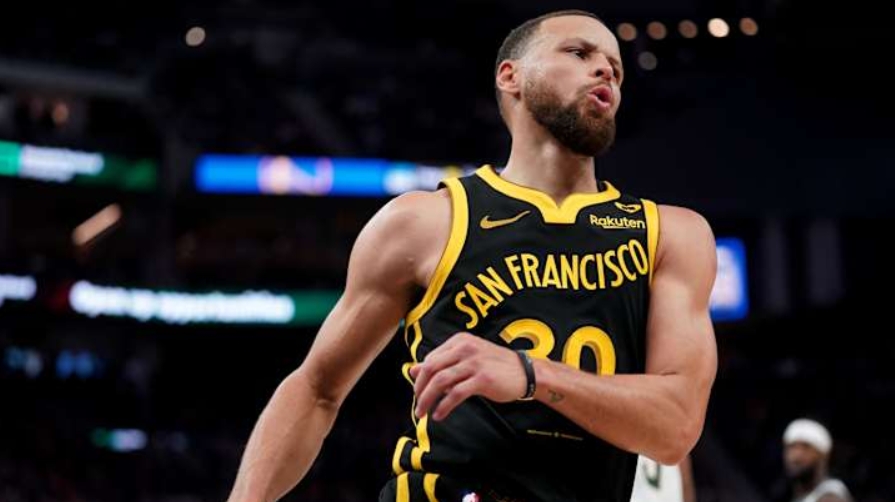 NBA / 就在今天,36歲柯瑞爆發了,轟下38分的同時,改寫78年NBA歷史紀錄!-黑特籃球-NBA新聞影音圖片分享社區