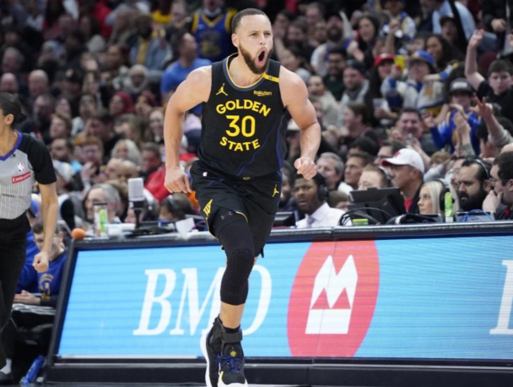 NBA / 就在今天,36歲柯瑞爆發了,轟下38分的同時,改寫78年NBA歷史紀錄!-黑特籃球-NBA新聞影音圖片分享社區