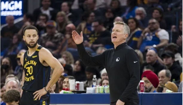 NBA / 拒絕24分逆轉！柯瑞背靠背貢獻27+5三分，助力勇士賽季三殺火箭 （影）-黑特籃球-NBA新聞影音圖片分享社區