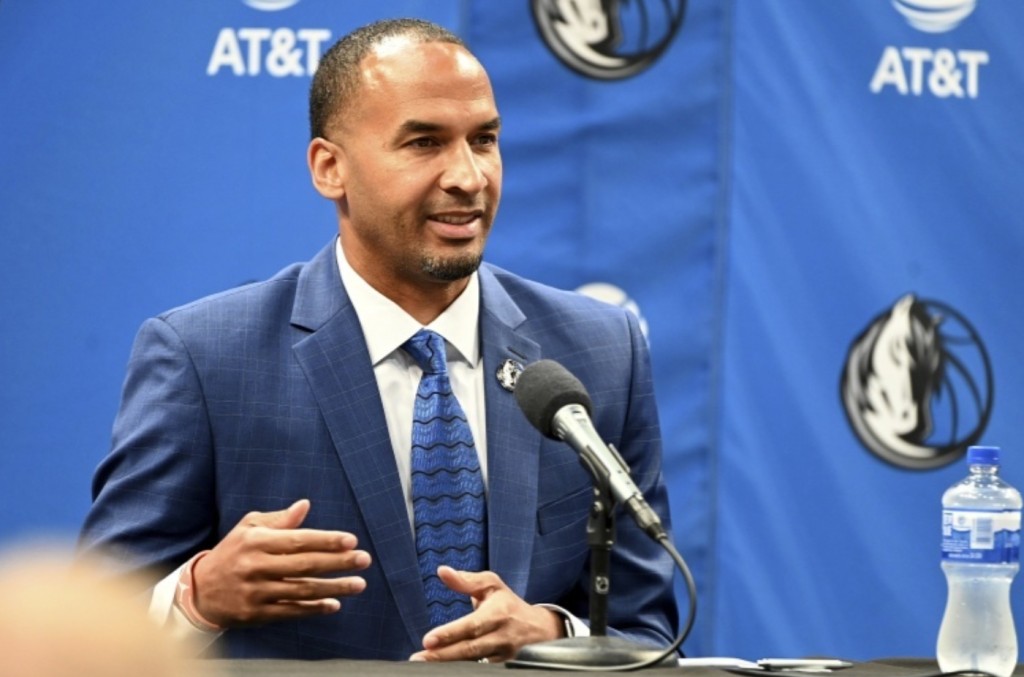 NBA / 揭秘東契奇交易內幕!愛喝酒、抽水煙令人擔憂,獨行俠怕他5年後退役趕緊「止損」!-黑特籃球-NBA新聞影音圖片分享社區