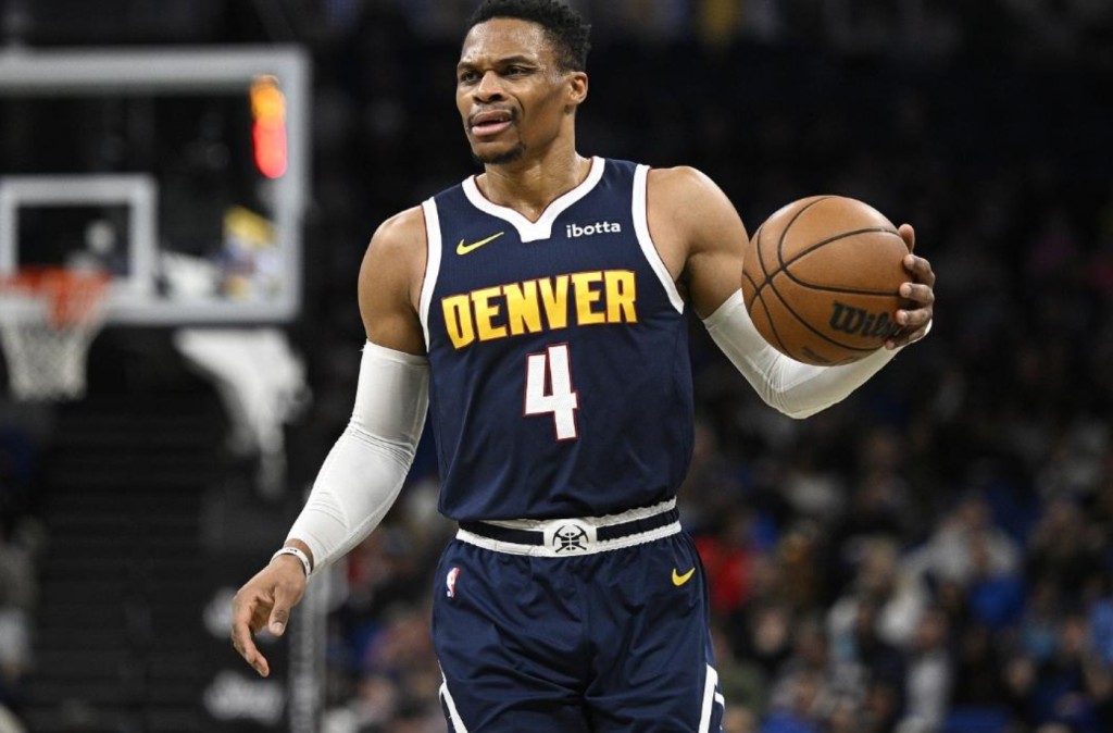 NBA / 單季2500分堪稱神蹟,21世紀僅4大神完成,今年這位超巨也有希望!-黑特籃球-NBA新聞影音圖片分享社區
