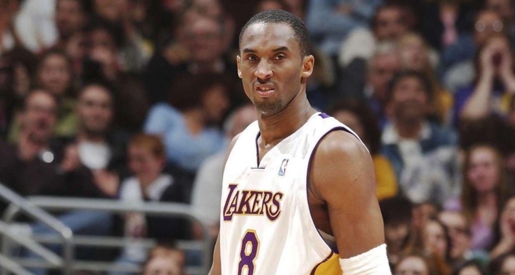 NBA / 單季2500分堪稱神蹟,21世紀僅4大神完成,今年這位超巨也有希望!-黑特籃球-NBA新聞影音圖片分享社區