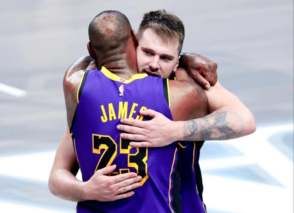 NBA / 東契奇再談被獨行俠交易:得知後我把手機都砸了,我心都碎了,以為是愚人節!-黑特籃球-NBA新聞影音圖片分享社區