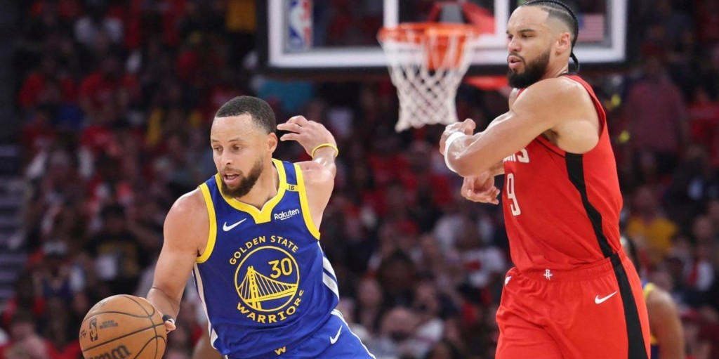 NBA / 【影片】柯瑞脾氣太好了!無球擺脫被火箭隊「拉拽抱」,他真的不愛找裁判投訴!-黑特籃球-NBA新聞影音圖片分享社區