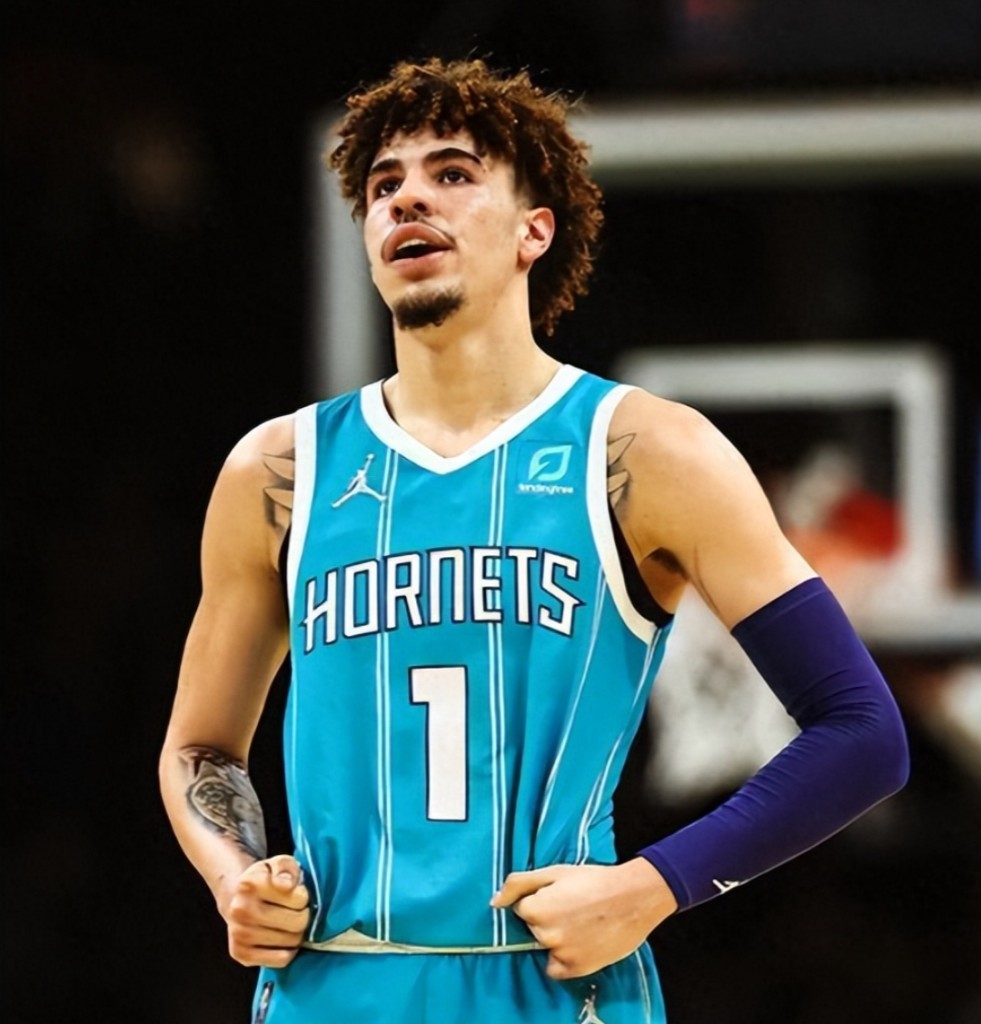 NBA / 場均19+5+3,當年愛德華沒拿到最佳新秀,如今已朝著兩個方向而去!-黑特籃球-NBA新聞影音圖片分享社區