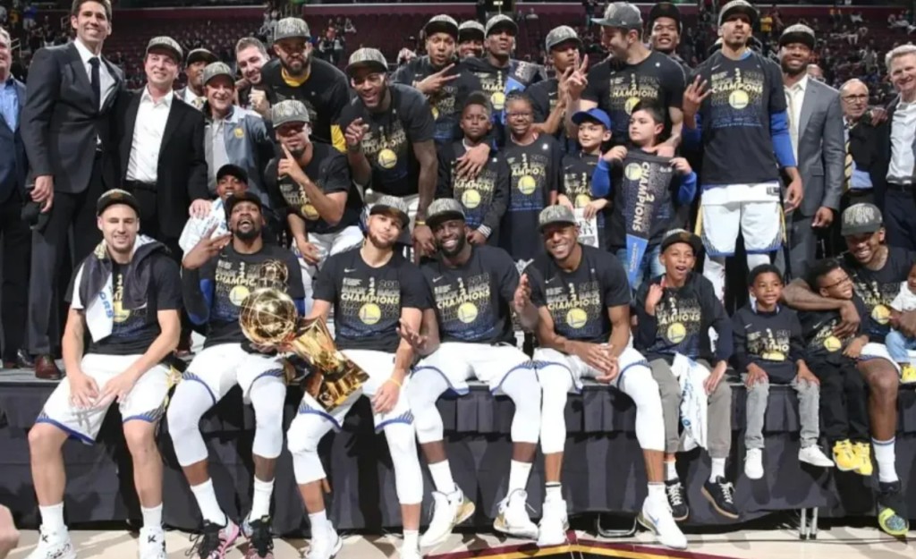 勇士四冠功臣!59歲科爾:如果沒有柯瑞,我可能和其他教練一樣,執教幾年就下課了!-黑特籃球-NBA新聞影音圖片分享社區