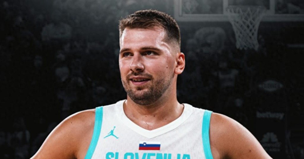 虛驚一場!東契奇獲准重返賽場出戰英國隊,此前因膝蓋挫傷退出比賽!-黑特籃球-NBA新聞影音圖片分享社區