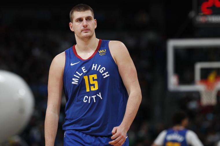 一夜四消息!Love和莫蘭特預計缺陣一個月,特雷楊這數據成歷史第一,Jokic大三元創紀錄!-黑特籃球-NBA新聞影音圖片分享社區