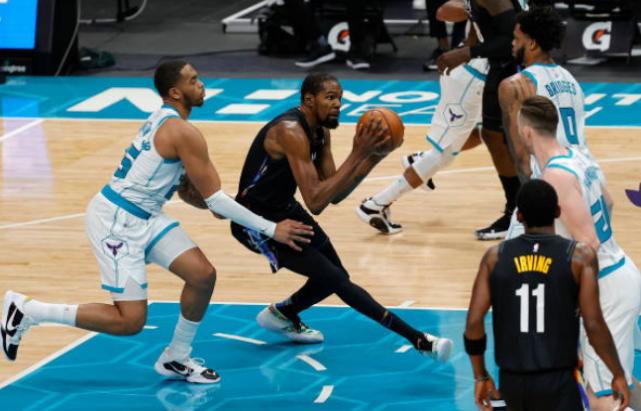 【影片】大冷門!杜蘭特空砍29分慘遭隔扣,黃蜂官推:這照片該放入相框!-黑特籃球-NBA新聞影音圖片分享社區