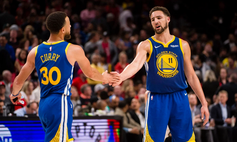 Damn, My Bad, Coach": Golden State Warriors Coach Reveals a Typical Stephen  Curry - Klay Thompson Story - EssentiallySports