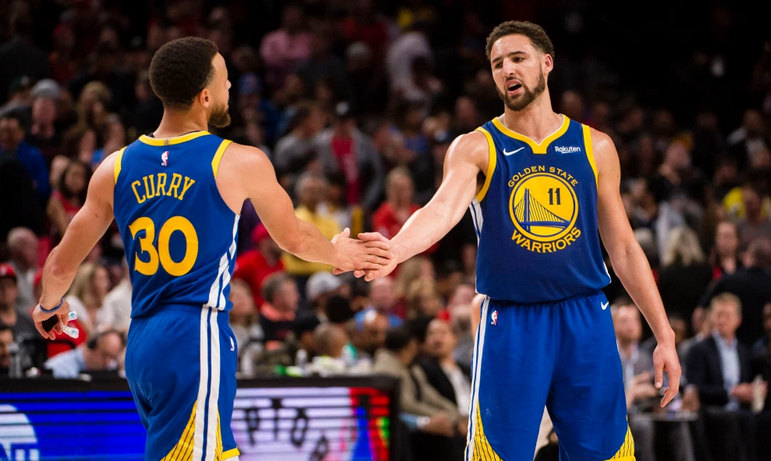 Damn, My Bad, Coach": Golden State Warriors Coach Reveals a Typical Stephen Curry - Klay Thompson Story - EssentiallySports