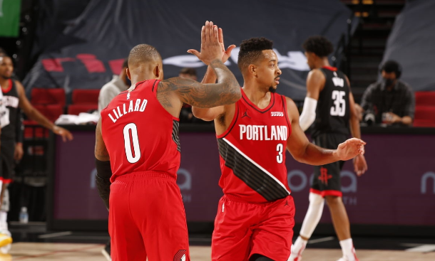 火箭拓荒者裁判報告出爐！兩次漏判休城都獲利，哈登關鍵三分走步！-黑特籃球-NBA新聞影音圖片分享社區