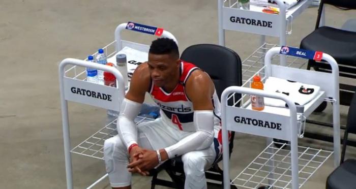 巫師又輸了！Beal拒絕採訪，威少落寞獨坐不願離場，賽後更是怒爆粗口！-黑特籃球-NBA新聞影音圖片分享社區