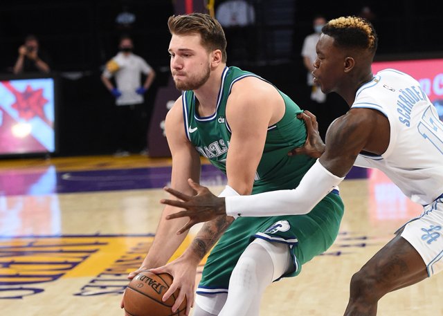 轟138分!湖人聖誕大戰輕取獨行俠,詹眉合砍50分,東契奇27分!(影)-黑特籃球-NBA新聞影音圖片分享社區