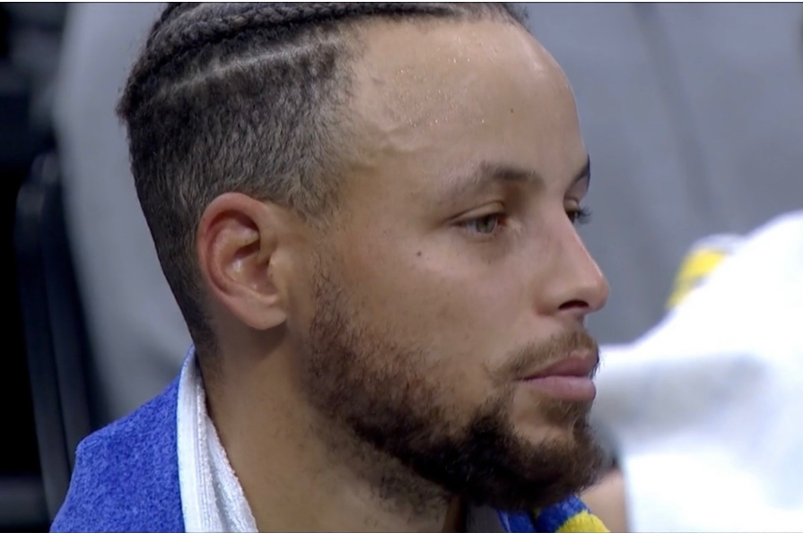 前兩戰11中0!Oubre成歷史首人,柯瑞賽后無奈歎息,科爾主動背鍋!(影)-黑特籃球-NBA新聞影音圖片分享社區