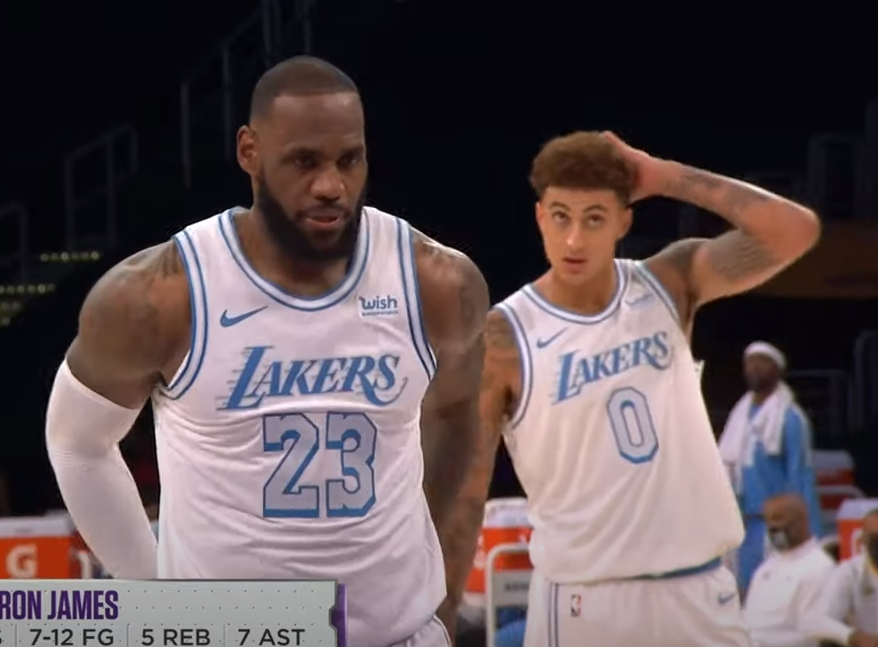 【影片】和湖人續約後的庫茲馬判若兩人!詹姆斯罰出空氣球後,有誰注意到他?-黑特籃球-NBA新聞影音圖片分享社區