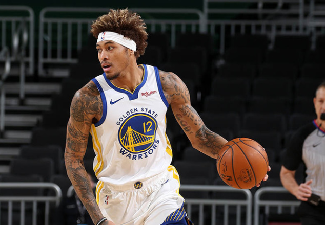 【影片】買到假貨?看到Oubre不傳球執意單打,柯瑞詭異哭笑,科爾掩面無語…-黑特籃球-NBA新聞影音圖片分享社區