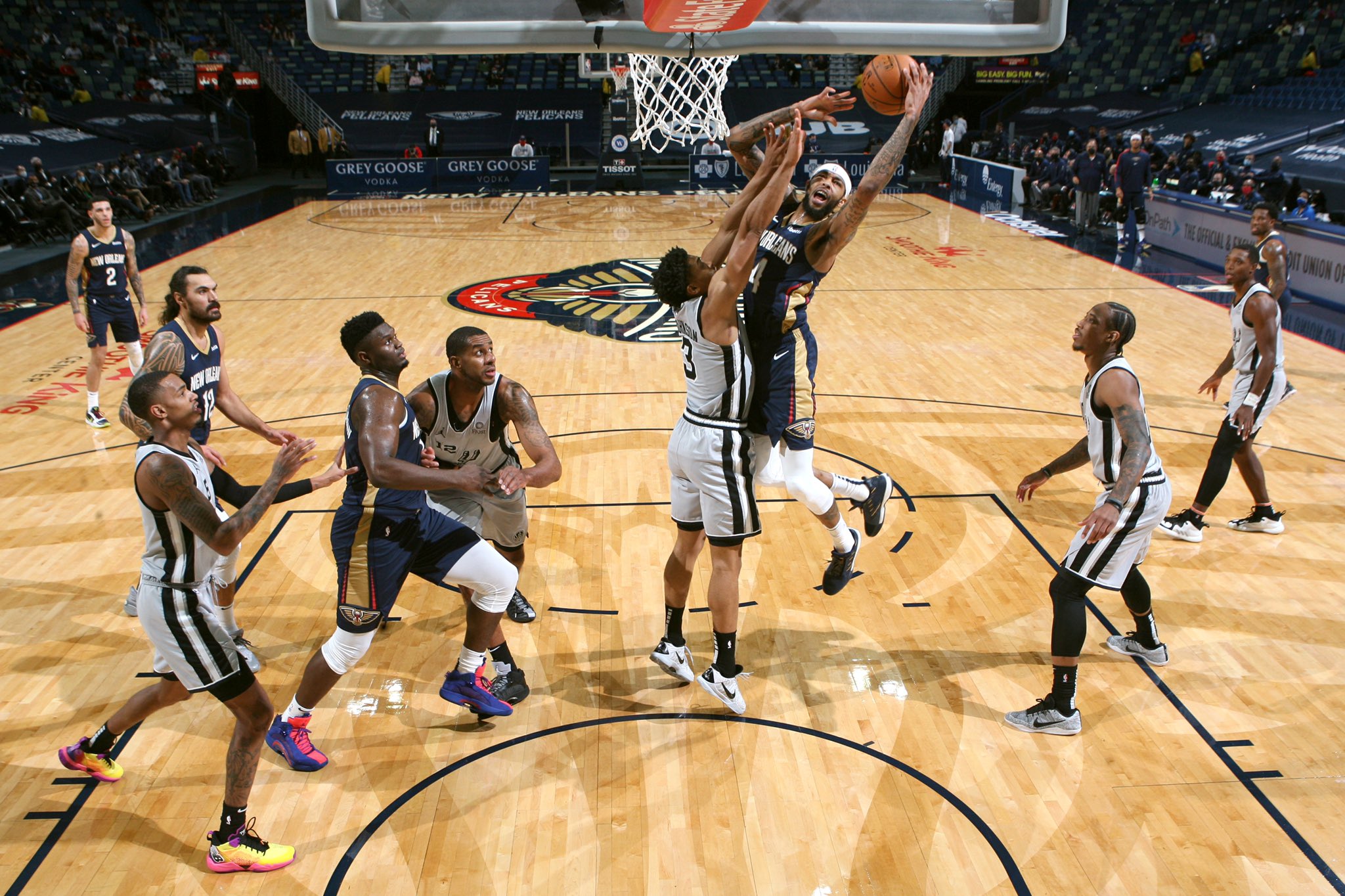 肉眼可見的進步！Ingram轟28+11+6扛起球隊，比上賽季又強了！（影）-黑特籃球-NBA新聞影音圖片分享社區