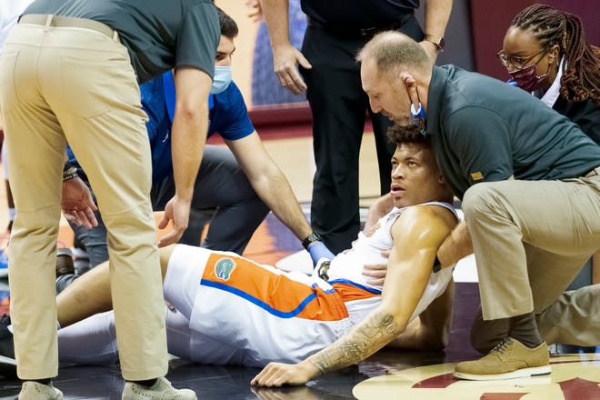 Florida Gators star Keyontae Johnson collapses vs. Florida State