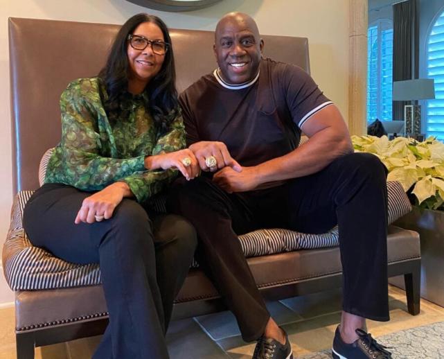 一夜5大消息:哈登準備出席賽季首戰,詹姆斯再獲大獎,老鷹小將拒絕9千萬續約!-黑特籃球-NBA新聞影音圖片分享社區