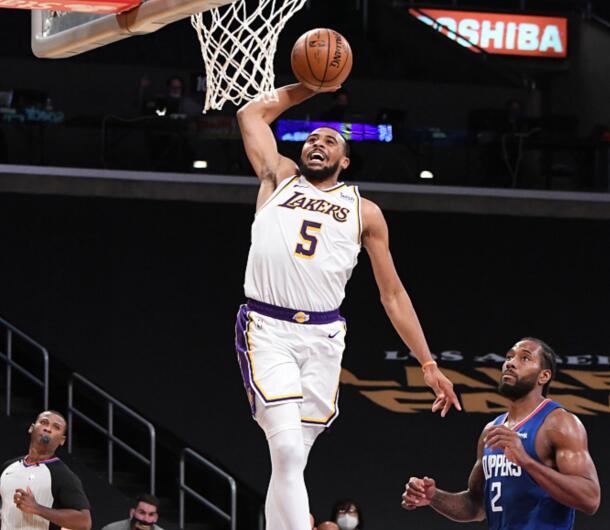 狂轟33+10!20歲小將成湖人連勝最大功臣,紫金軍有他在簡直是如虎添翼!(影)-黑特籃球-NBA新聞影音圖片分享社區