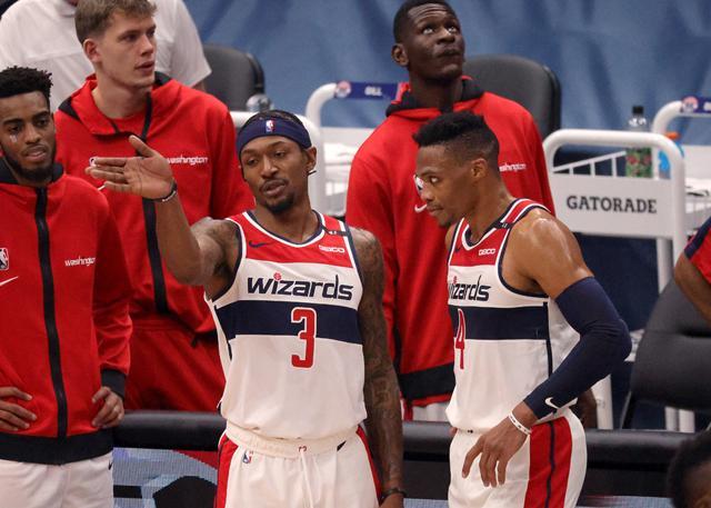 巫師又輸了！Beal拒絕採訪，威少落寞獨坐不願離場，賽後更是怒爆粗口！-黑特籃球-NBA新聞影音圖片分享社區