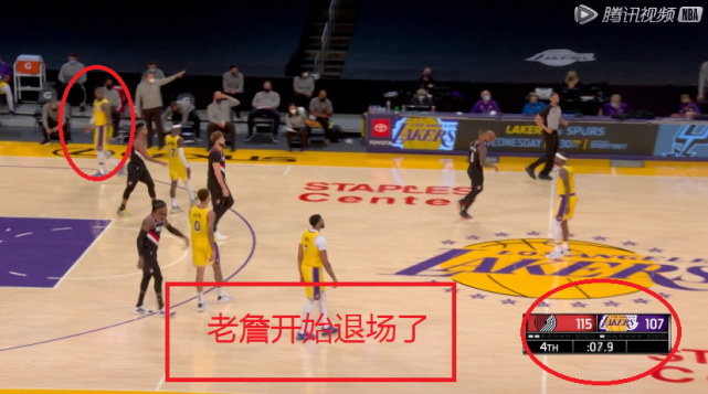 拓荒者險勝湖人!最後七秒,詹姆斯三分未能命中,轉身開始退場!(影)-黑特籃球-NBA新聞影音圖片分享社區