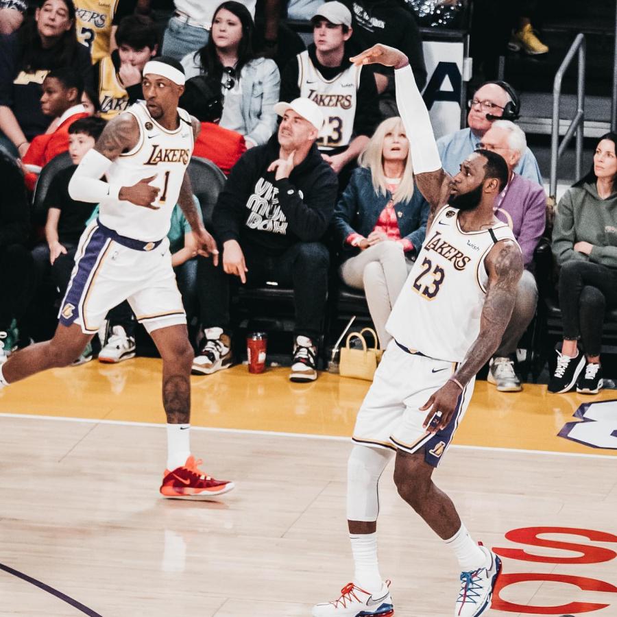 家人永遠放在第一位！詹皇迎來36歲生日，將IG頭像換成兒女三人，湖人全隊送上祝福！-黑特籃球-NBA新聞影音圖片分享社區