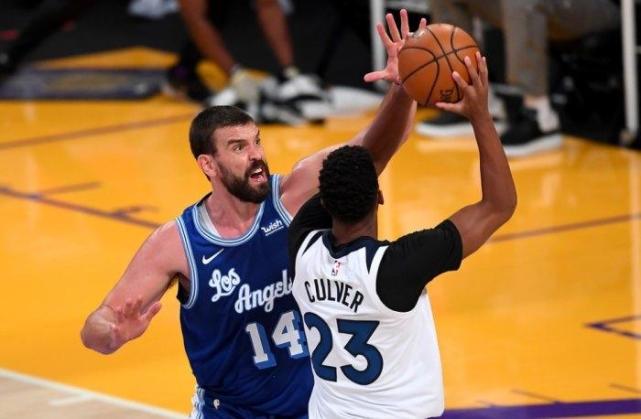 這就是進步!庫茲馬在場正負值高達38,並獲得詹姆斯瘋狂稱讚!-黑特籃球-NBA新聞影音圖片分享社區