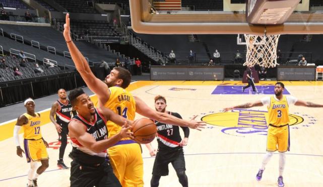 Rondo離隊後的影響！後衛線防守乏力替補慘遭打爆，拓荒後衛三叉戟狂轟79分！-黑特籃球-NBA新聞影音圖片分享社區