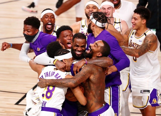 詹眉有特權，可愛喬治也有特權，湖人奪冠快艇卻引發內訌，老河流說出其中差距！-黑特籃球-NBA新聞影音圖片分享社區