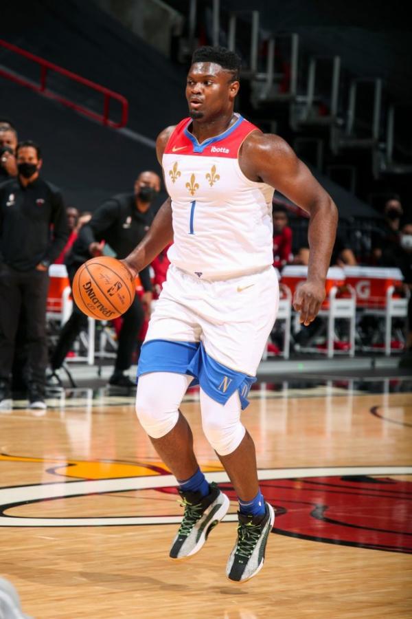 首次打聖誕大戰就成歷史第三人!Zion刷新13年紀錄,他才20歲啊!(影)-黑特籃球-NBA新聞影音圖片分享社區