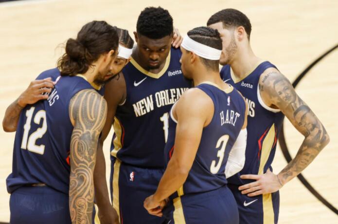 合轟60分16板,鵜鶘雙星炸裂表現卻徒留遺憾,賽後教練主動攬責並點出輸球原因!-黑特籃球-NBA新聞影音圖片分享社區