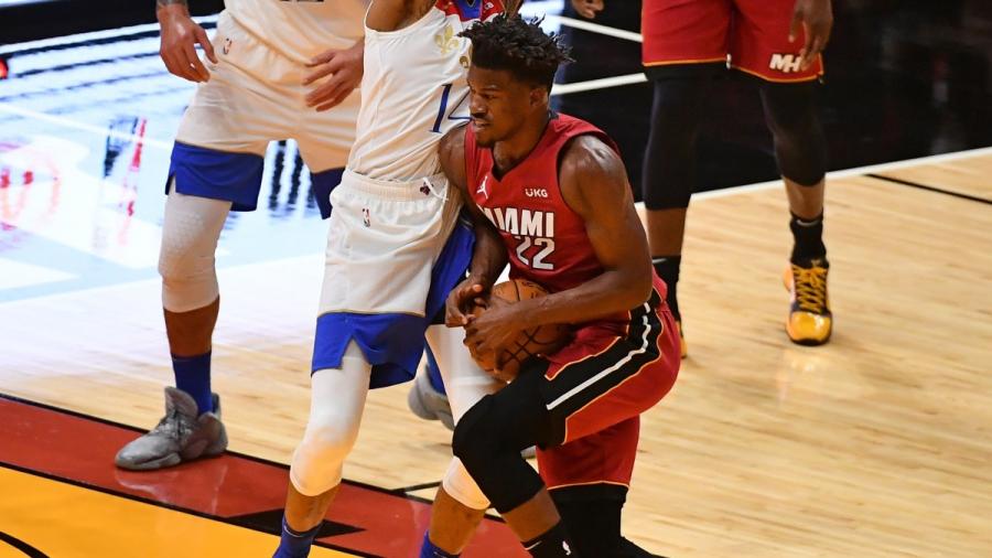 Jimmy Butler ankle injury: Heat forward leaves game vs. Pelicans - Sports Illustrated