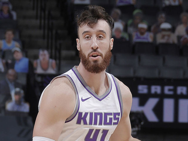 Report: Kings release Kaminsky | theScore.com