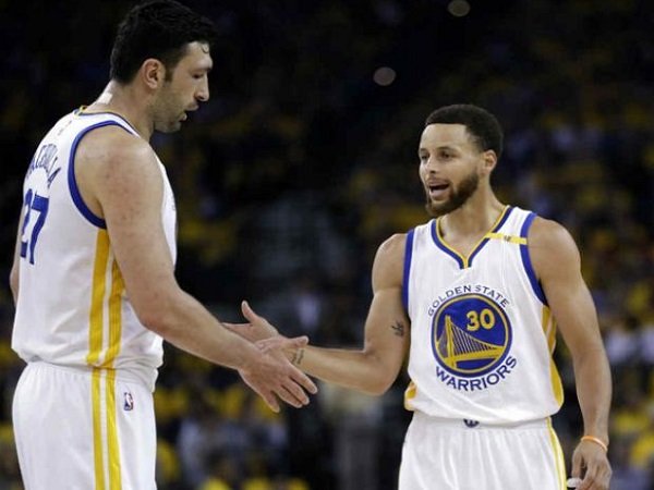 開賽後連續兩場潰敗!柯瑞和勇士為何如此掙扎?Pachulia的解析一針見血!-黑特籃球-NBA新聞影音圖片分享社區