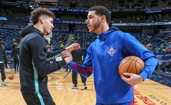 球氏兄弟對決！三球轟12+11+9準大三元，完爆僅得5分的球哥！（影）-黑特籃球-NBA新聞影音圖片分享社區