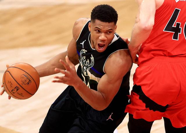 字母哥轟下24+18+9,Middleton 24+10+7,公鹿力擒暴龍!(影)-黑特籃球-NBA新聞影音圖片分享社區