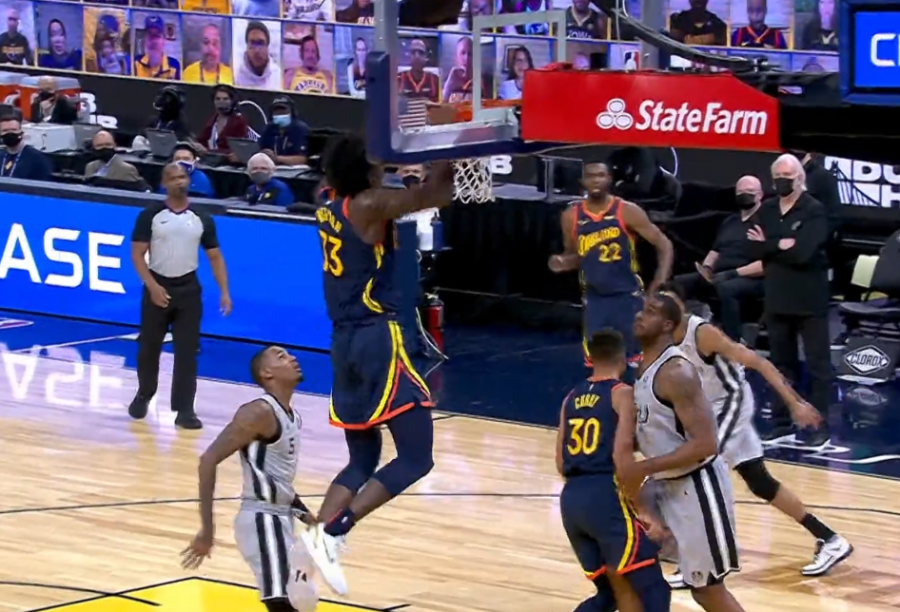 大勝馬刺22分,誰注意到勇士打法的改變?球迷感歎:Curry再也不用害怕包夾了!-黑特籃球-NBA新聞影音圖片分享社區