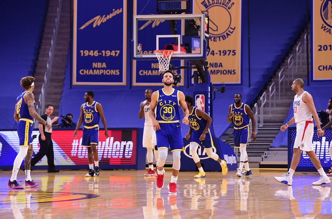 22分逆轉!柯瑞狂轟38+11,可愛喬治聯手空砍49分,勇士戰勝快艇!(影)-黑特籃球-NBA新聞影音圖片分享社區