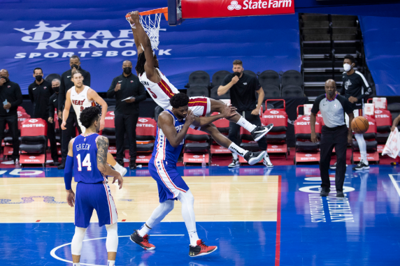 大帝45+16，聖堂射手復甦狂飚9顆三分，Herro空砍34分，熱火惜敗76人！（影）-黑特籃球-NBA新聞影音圖片分享社區