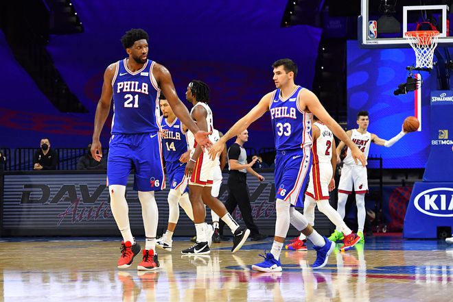 大帝45+16，聖堂射手復甦狂飚9顆三分，Herro空砍34分，熱火惜敗76人！（影）-黑特籃球-NBA新聞影音圖片分享社區