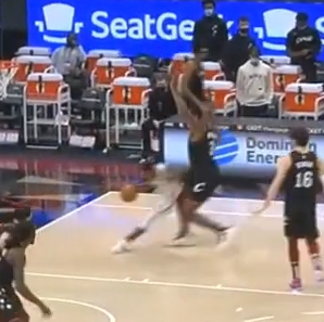 【影片】厄文一個回合內,連續兩次戲耍莊神後上籃得手!莊神:你是不是覺得自己很幽默?-黑特籃球-NBA新聞影音圖片分享社區