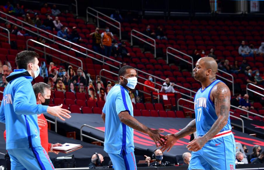 聯盟第一!火箭硬漢衝擊連續出戰255場神蹟,35歲的他比詹皇還狠!-黑特籃球-NBA新聞影音圖片分享社區