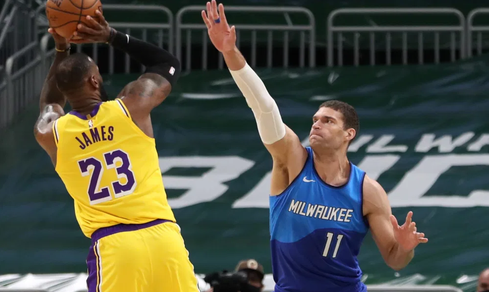 犀利!詹姆斯轉型當射手,場均6.6顆三分創新高,真要打到46歲?-黑特籃球-NBA新聞影音圖片分享社區