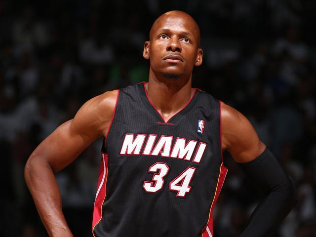 還差12個三分!柯瑞將升至歷史第二,那超越Ray Allen還需多久?-黑特籃球-NBA新聞影音圖片分享社區