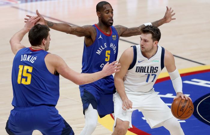 NBA大麻煩來了！短短2天3名球員確診，小Curry感染導致多人被隔離無法參賽！-黑特籃球-NBA新聞影音圖片分享社區