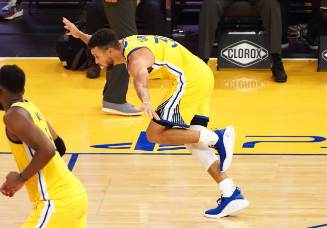 Curry和Ray Allen之間的差距,也就只有三分命中總數了!-黑特籃球-NBA新聞影音圖片分享社區