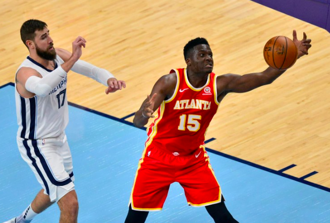 老鷹發生內訌！Collins質疑特雷楊打法，Capela：別學哈登和魔獸！-黑特籃球-NBA新聞影音圖片分享社區