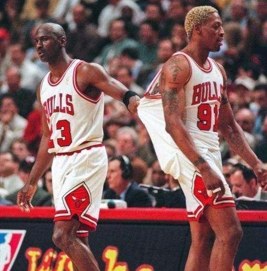 高中才1米75,畢業後當保安,最終卻逆襲進NBA,還入選名人堂!-黑特籃球-NBA新聞影音圖片分享社區